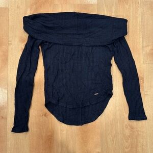 Hollister navy off the shoulder top size small